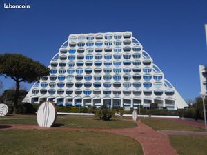 Superbe appartement  vue Port mer