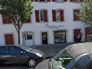 Local commercial Bayonne