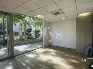 Bureaux 84 m²