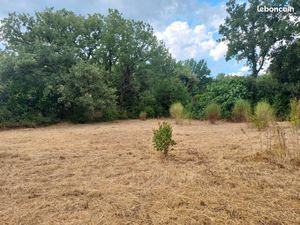 Terrain 2 100 m² Gareoult