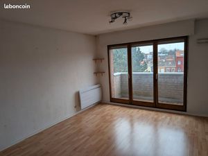 Loue T2 + garage entre Cormontaigne et CHR