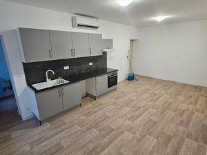 T4 75m2 climatisé 3ch proche mairie