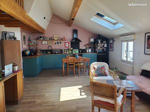 Appartement Duplex.3 pièces.80M² sol . 70m² carrez