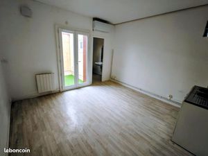 Studio 1 pièce + terrasse 20m² Centre-ville