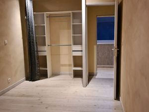 T3bis atypique centre ville St Denis de pile