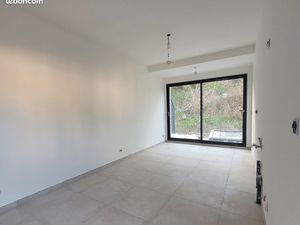 Studio 18 m² Neuf avec terrasse – Saint-Zacharie -