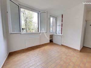 Studio 1 pièce 16 m²