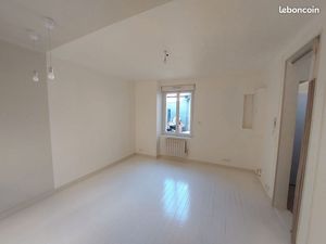 Appartement 2 pièces 34 m²  La Madeleine  Champ-de-Mars  Baco-Lu