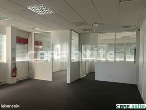 Bureaux 99 m²