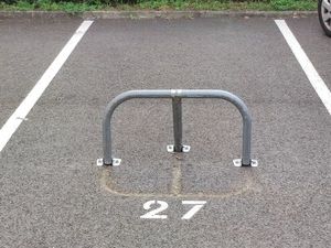 Location place de parking face cartoucherie