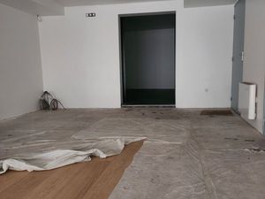 Loue local commercial ou bu