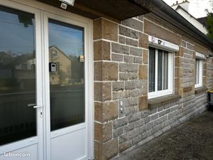 T2 meublé 55 m2 + parking privé toutes charges comprises ( eau  élec  gaz  wifi etc …) rie