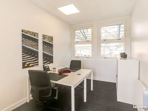 Bureau privé à louer pour 2 personnes à Amiens Station