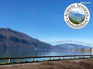 Atelier 54 m² Tresserve