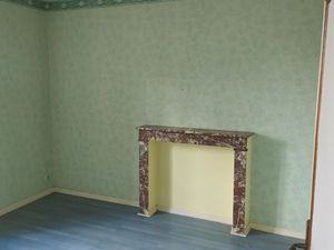 F2 1er étage 45m2  Mézières-mohon