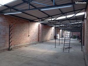 Local 165 m² BETHUNE