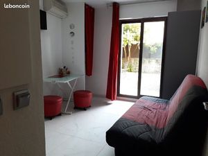 A louer Studio Meublé 16 m2 avec jardinet Garibondy