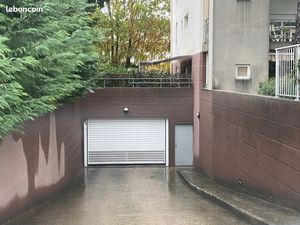 Garage dans résidence sécurisée