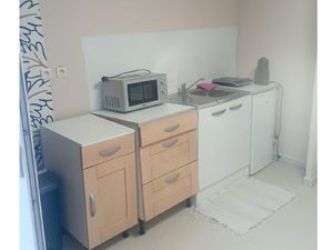 Studio meublé à louer