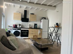 Maison de village rénovée – Langlade (49 m²) – 2 chambres – 750 CC