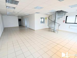 Bureaux 140 m²