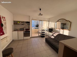 Studio meublé de 18 m2 corniche proche plage et commerces