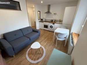 STUDIO 25 m² – 450