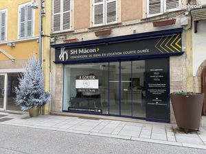 Local commercial 75 m² Mâcon