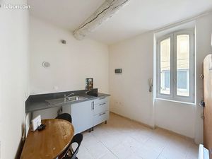 Studio 1 pièce 20 m²
