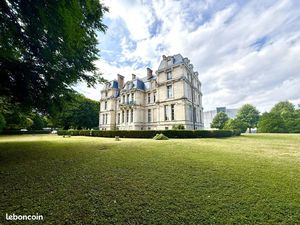 Château 26 pièces 1200 m²