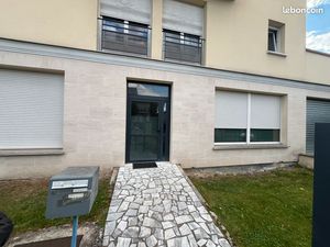 A LOUER BUREAU ou COMMERCE LIVRY GARGAN