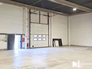 Local d'activité 300 m²