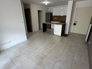 ◊ À louer – T2 meublé à l’année – Vias