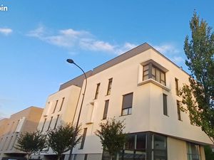 T3 récent à 2 pas de Paris