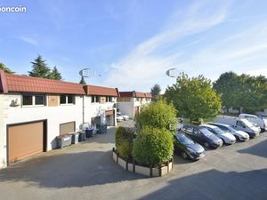 Local bureaux 228 m²