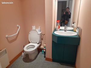 A louer ancien cabinet medical