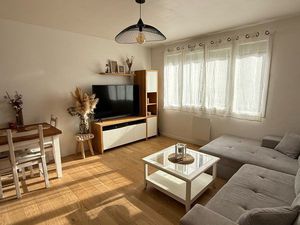 Location appartement meublé - Guilhemery