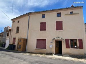 Maison de village jardin garage