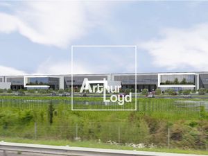 Local industriel 55 931 m²