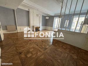 Appartement 4 pièces 156 m²