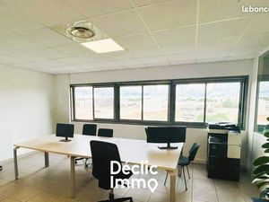 Bureaux 75 m²
