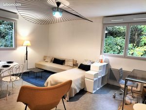 Location d'un magnifique studio meublé  secteur Tête d'Or / Universités Lyon 1 + INSA  à q