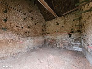 Garage 33m2 très belle hauteur sous plafond