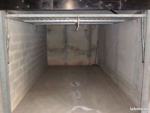Location Garage 16m2 / Le Grau du Roi