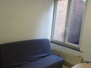 Studio 18 M2 Gambetta République  10 mn catho