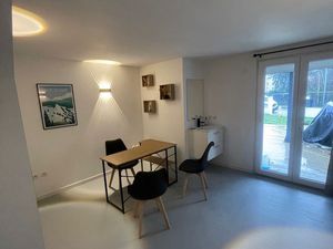 Local professionnel 75 m² – 3 bureaux – 6 parkings – Chambéry (proche Hôpital)