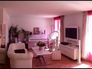 Beau T2 loft ensoleillé 50m2env.+18m2env.Terrasse priv.Aixnord (5minutes en voiture du cen