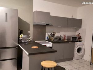 Meublé T3 Chauray (proche Niort) Rez de jardin 50 m2 + 30 m2 Extérieur