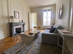 Location meublée Charite 50 m2