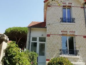 50M de la plage: maison meublée  3 chambres  jardin